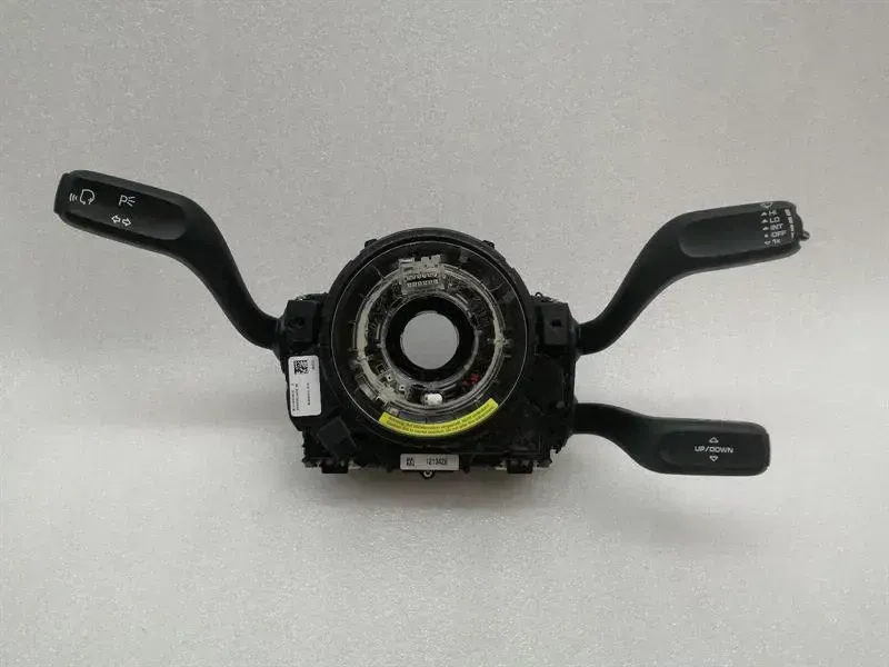Porsche Cayman 718 GT4 Wiper Stalks 7PP953568CP Indicator Switch Slip Ring Brand/Model: PORSCHE 718
Year: 2021
Engine: 399...