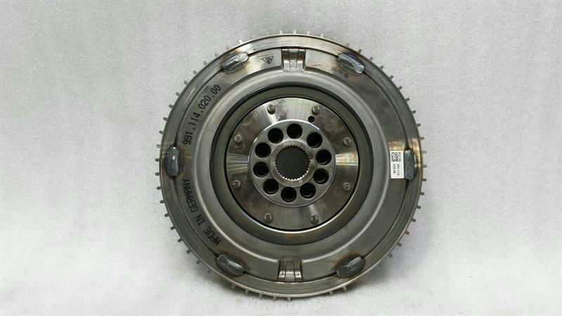 Porsche 911 (991) Porsche 911 991 Flywheel 99111402000 flywheel PDK dual mass Body type: Coupe
Fuel: Petrol