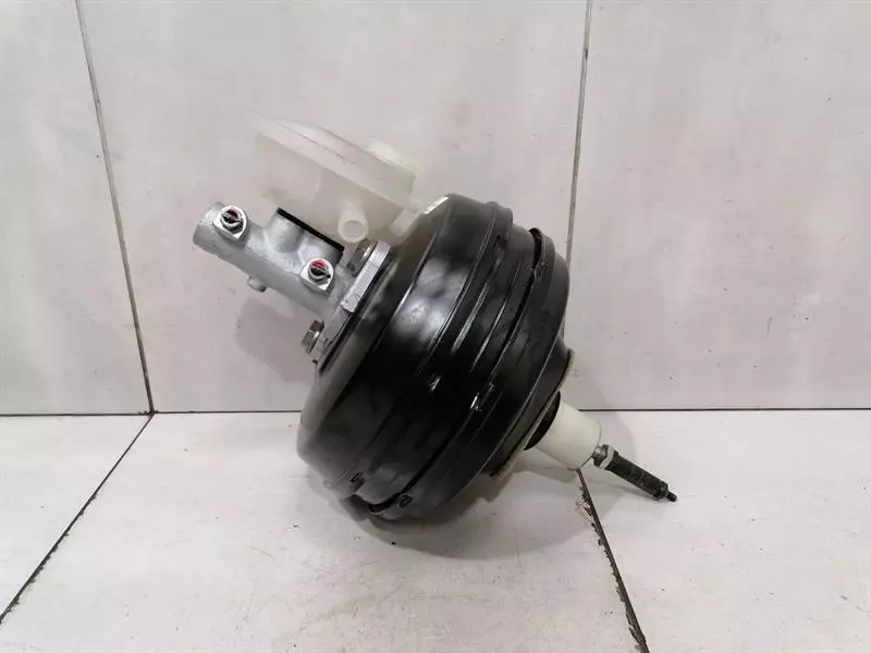 Porsche 911 (997) Porsche 911 997 Brake Servo 99735502536 Brake Booster Body type: Convertible
Fuel: Petrol