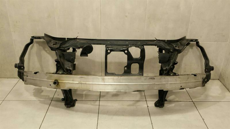 Mercedes-Benz CLS (C219) Mercedes CLS W219 Front End Clip A2196202034 Lock Carrier Front Mask Body type: Saloon
Fuel: Petrol