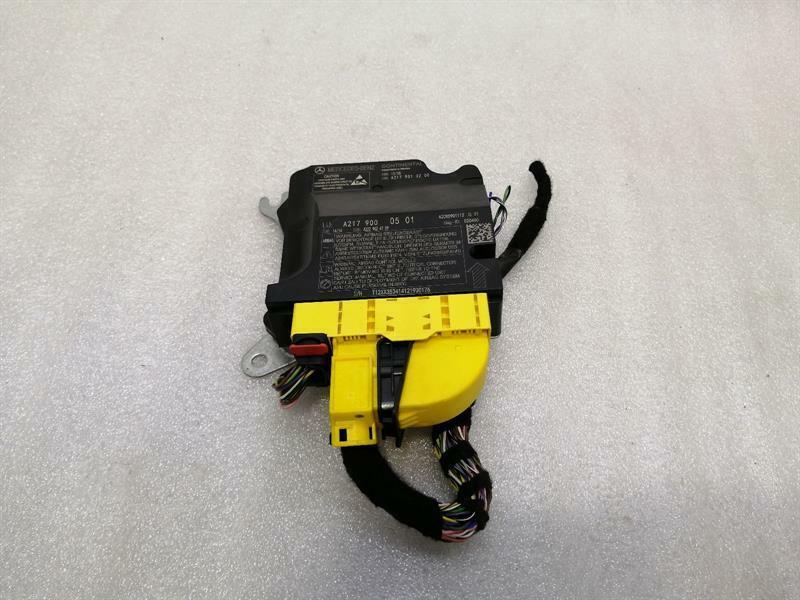 Mercedes-Benz A (W176) Mercedes CL W217 Safety Module ECU A2179000501 Air Control Unit SRS Body type: Coupe
Fuel: Petrol