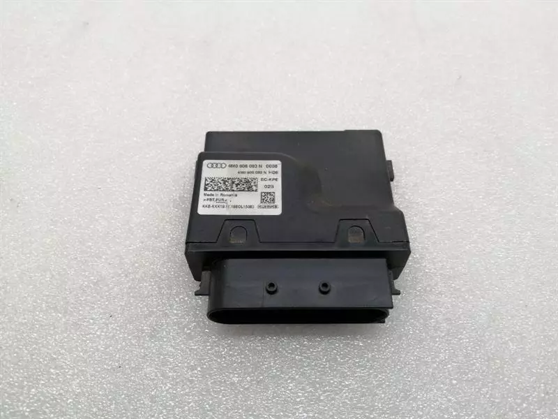 Audi R8 Audi R8 4s Performance Electronic Module 4M0906093N Control Unit Body type: Coupe
Fuel: Petrol