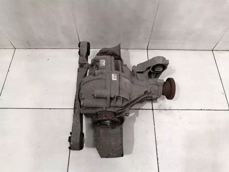 Bentley Continental GT 2024-... Bentley Continental GT W12 Rear Diff 08Y500043E Rear Differential