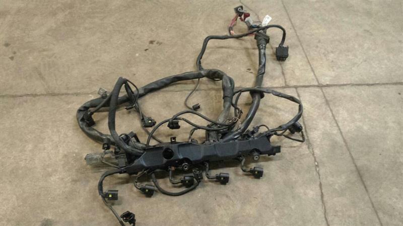 Mercedes-Benz CLK (W209) 2003 Mercedes CLK Engine Harness A6121500433 Engine Wiring Loom Body type: Coupe
Fuel: Diesel