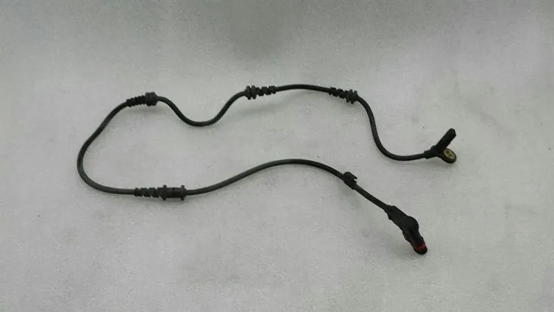Mercedes-Benz A (W169) Mercedes GL X164 Front A.B.S Sensor A1644405141 ABS Sensor Front Body type: SUV
Fuel: Petrol