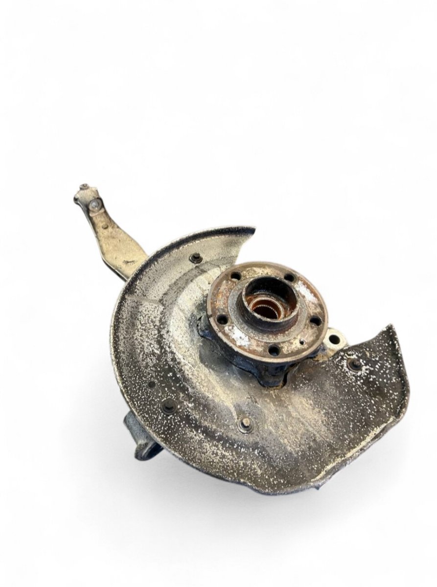 Volvo S90 Wheel bearing housing — front right Wheel bearing housing — front right — VOLVO S90...