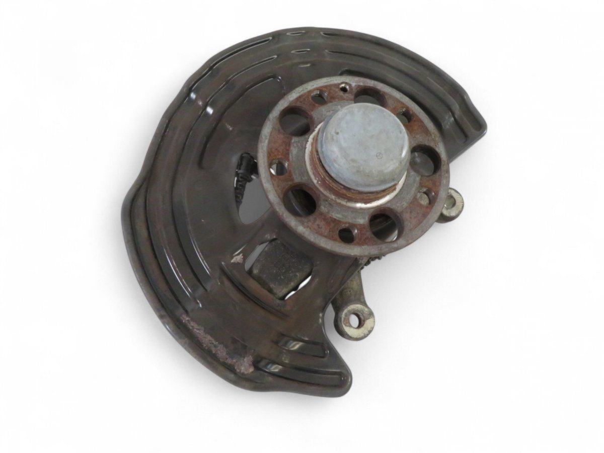 Mercedes-Benz CLA (C117) Wheel bearing housing — front left Wheel bearing housing — front left — MERCEDES-B...
