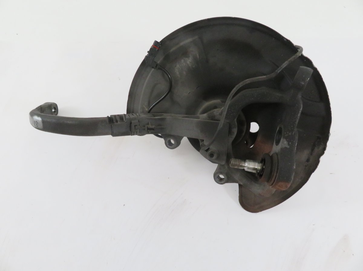 Mercedes-Benz A (W168) Wheel bearing housing — front left Wheel bearing housing — front left — MERCEDES-B...
