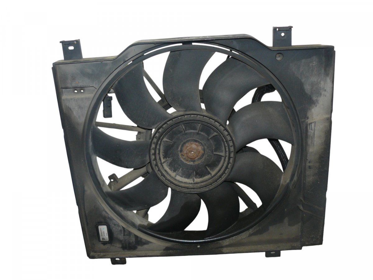 Jeep Grand Cherokee (WJ) Electric Radiator Fan Electric radiator fan — JEEP GRAND CHEROKEE (II...
