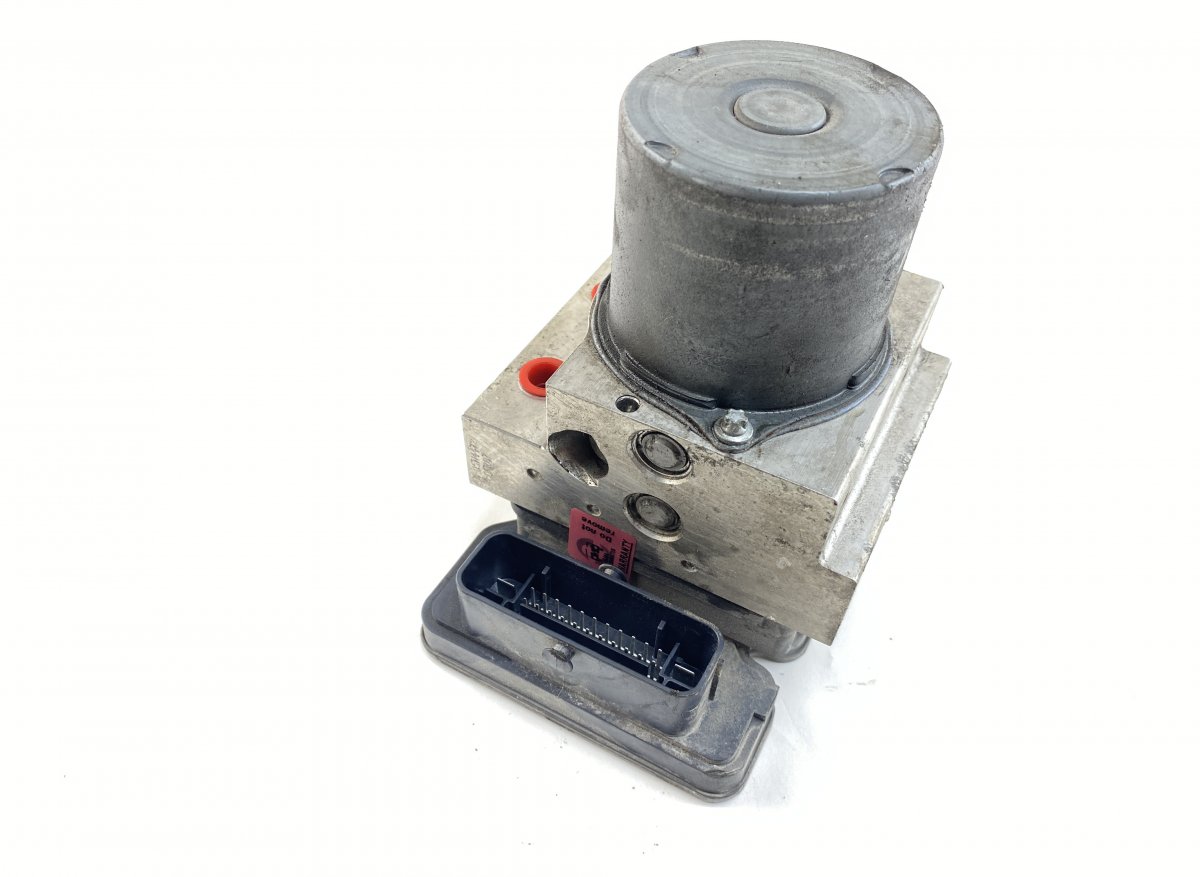 Mercedes-Benz A (W176) ABS hydraulic unit / pump ABS hydraulic unit / pump — MERCEDES-BENZ E-CLA...