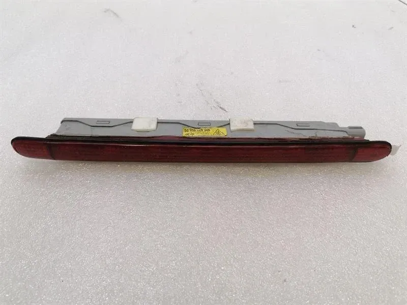Porsche 911 (996) Porsche 911 996 Stop Light 99663105000 Brake Light FAULTY- Body type: Targa
Fuel: Petrol