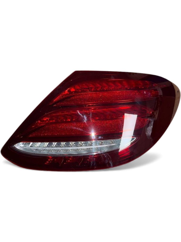 Mercedes-Benz A (W176) Right Rear Light Right rear light — MERCEDES-BENZ E-CLASS (W213)...