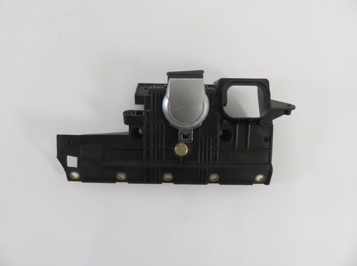 Mercedes-Benz A (W168) Seat belt — rear left Seat belt — rear left — MERCEDES-BENZ SL-CLASS ...