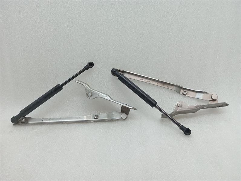 Porsche Boxster (987) Bonnet Hinge LHS Porsche Boxster 987 Bonnet Hinge 99751115101 Ho...