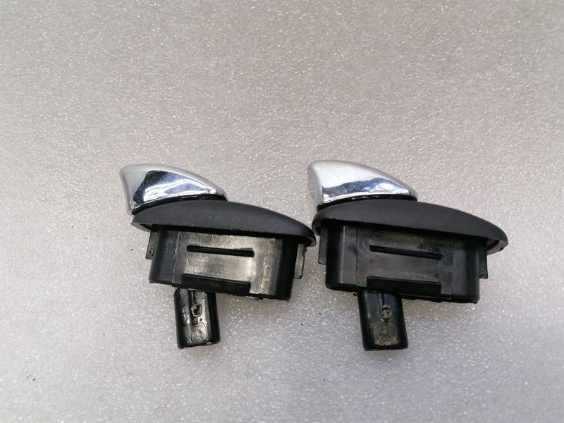 Maserati GranTurismo / GranCabrio Maserati Granturismo M145 Seat Adjust Knob Set 980145120 Seat Adjust Knob Body type: Coupe
Fuel: Petrol