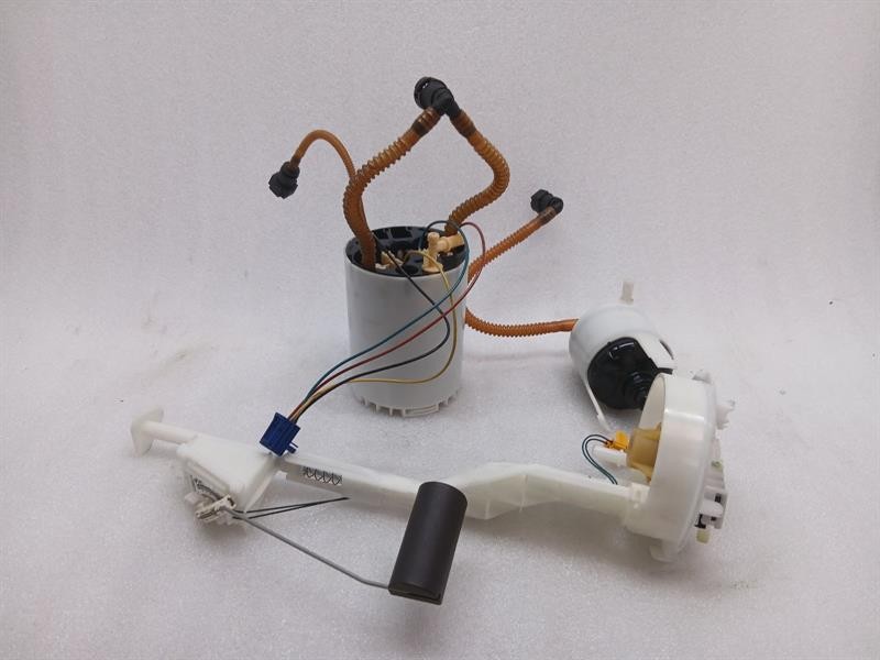 Porsche 911 (991) Porsche 911 997 Fuel Pump Electric 99762014801 Fuel Pump Turbo Mk2 Body type: Convertible
Fuel: Petrol