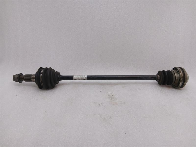 Porsche 911 (991) Porsche 911 997 Right Front Drive Shaft 99734903802 Drive Shaft Front Re Turbo Body type: Convertible
Fuel: Petrol