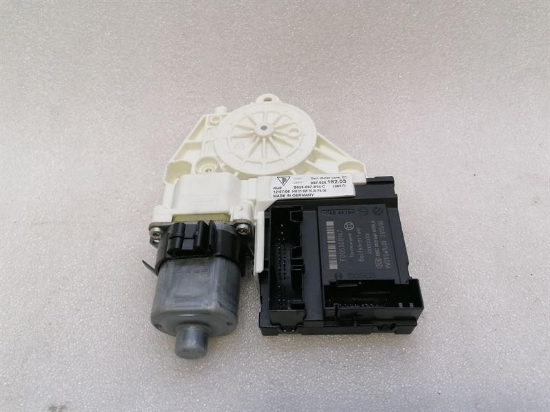 Porsche Boxster (987) Door Window Motor Porsche Boxster 987 door window motor 997624182...