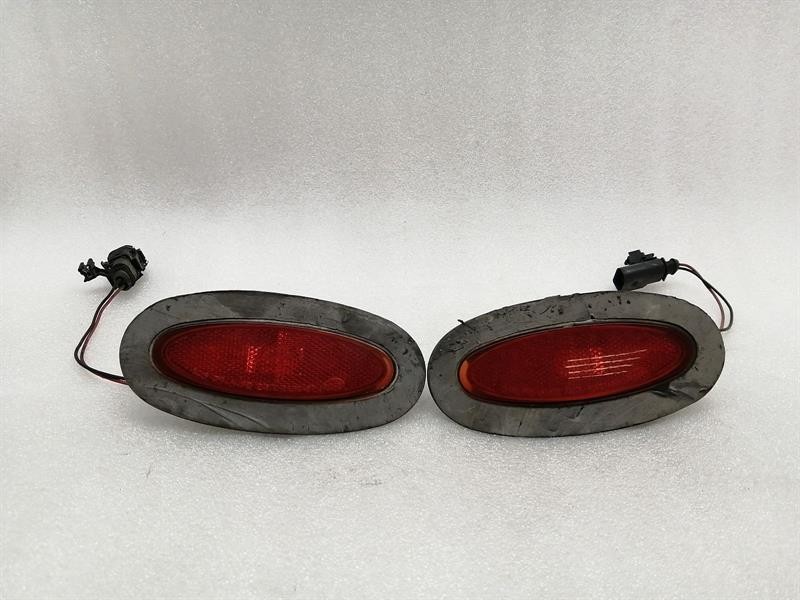 Bentley Continental GT, GTC, Flying Spur Bentley Continental GT W12 Sidelight Set USA 3W0945061C Indicator Set Body type: Coupe
Fuel: Petrol