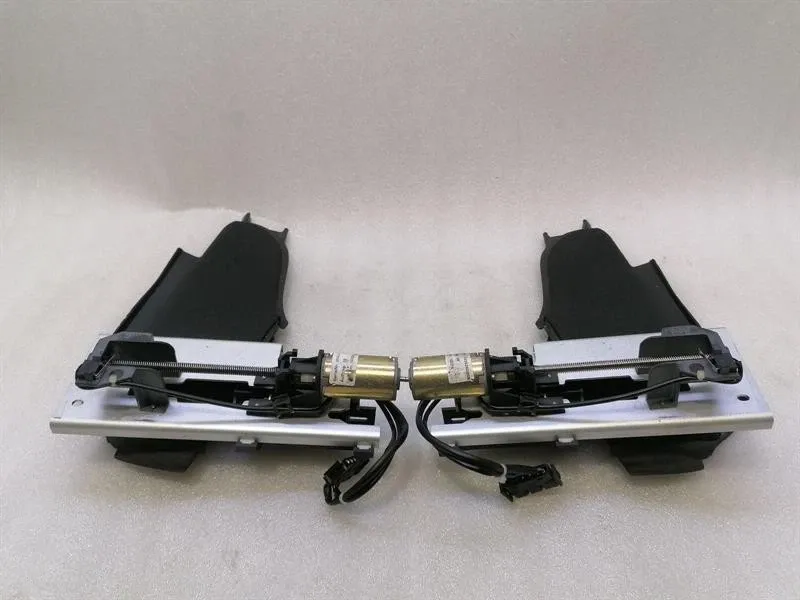 Porsche 911 (996) Porsche 911 997 convertible flap cover 99656117501 hood flap set Body type: Convertible
Fuel: Petrol