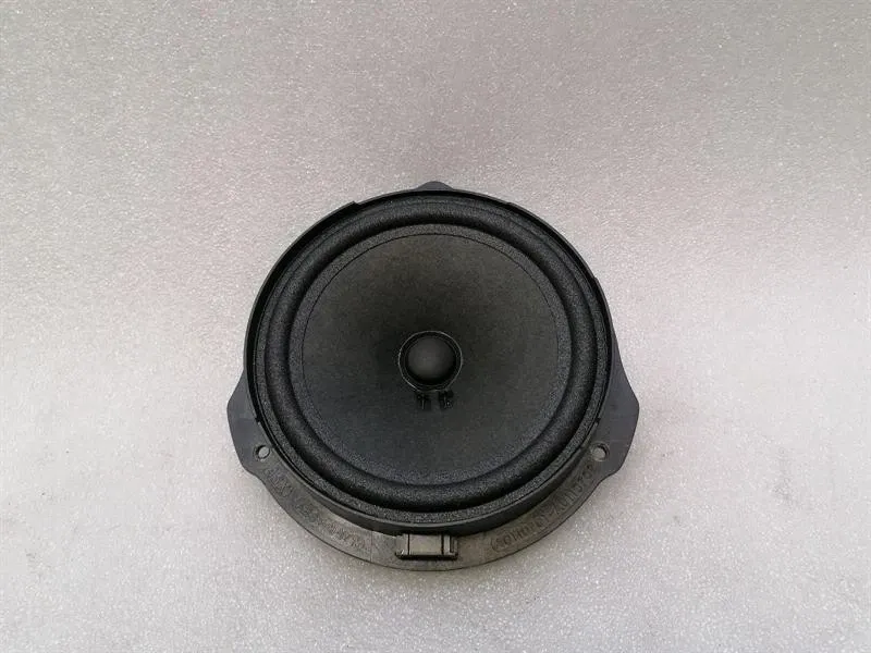 Mercedes-Benz C (W204) Mercedes E Class W207 Speaker A2129067000 Loudspeakers Body type: Coupe
Fuel: Diesel