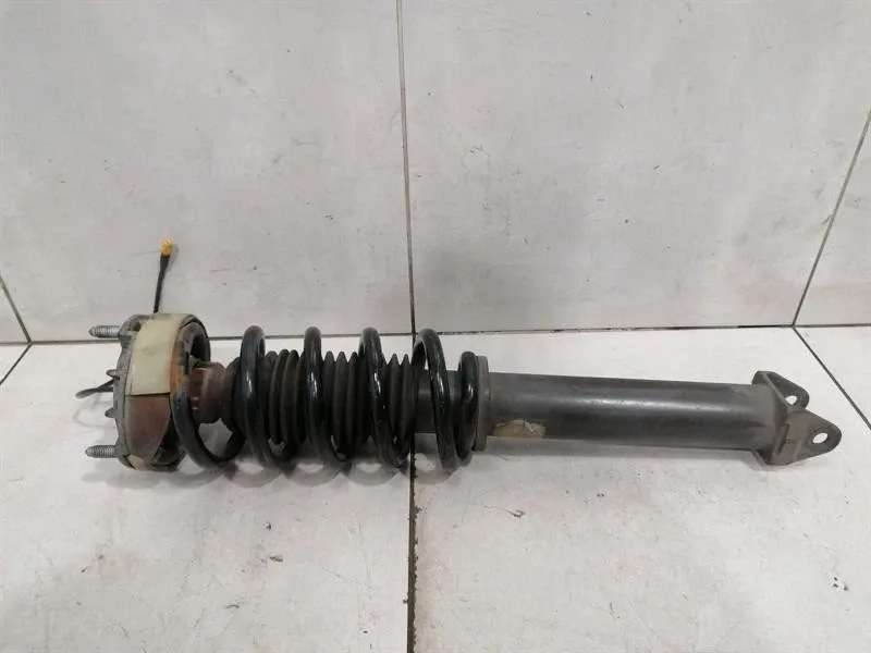 Porsche 911 (997) Porsche 911 997 shock absorber rear 99733305320 shock absorber rear PASM Body type: Convertible
Fuel: Petrol