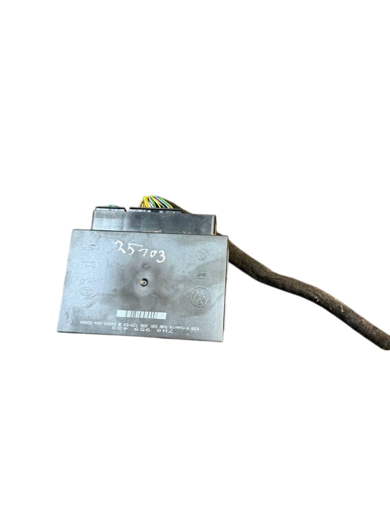 Volkswagen Transporter (T5, Caravelle, Multivan) Body control module (BCM) 7H0959433 7H0959433B Body control module (BCM) ...
