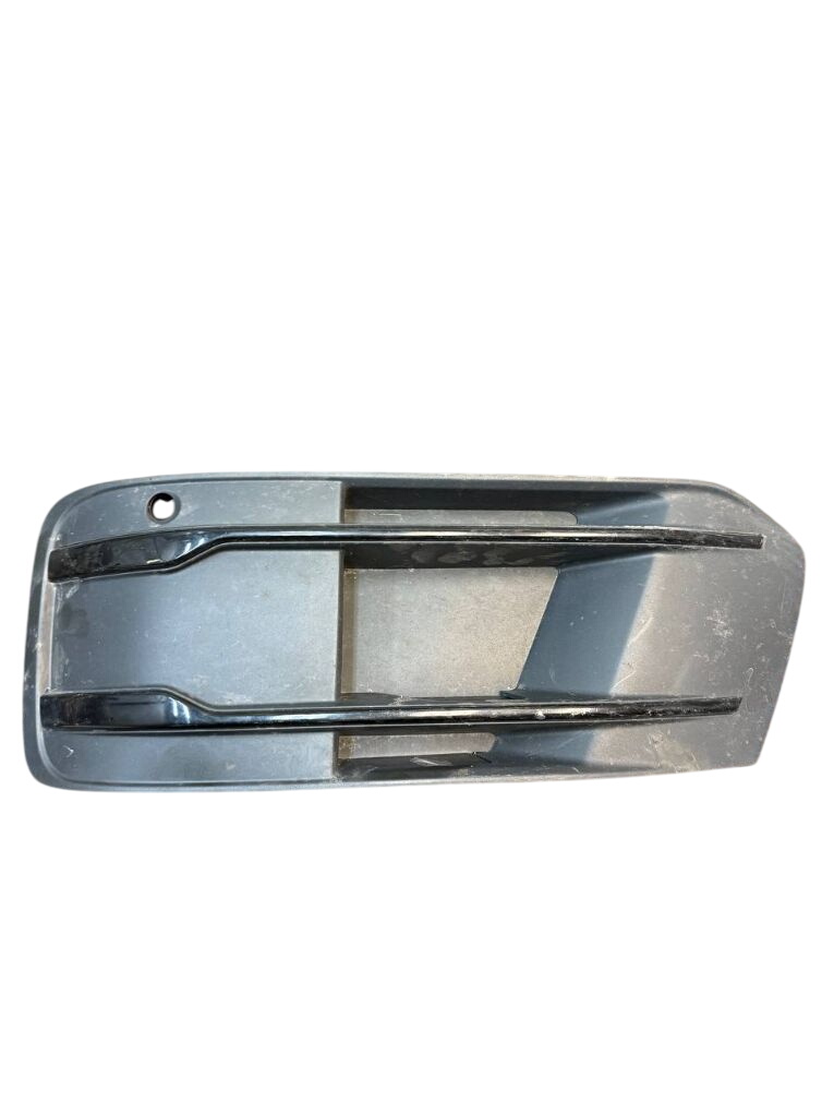 Audi Q7 (4M) Front Bumper Moulding Left 4M0807151A 4M0807681R Front Bumper Moulding Lef...