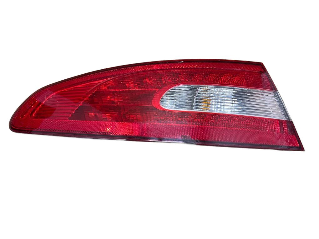 Jaguar XF galinis žibintas (kairėje)