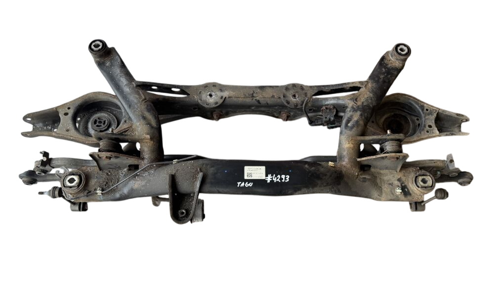 Audi Q3 (8U) Балка заднего моста 5N0505235AF Rear axle Beam AUDI Q3 (8U) (2011-2...