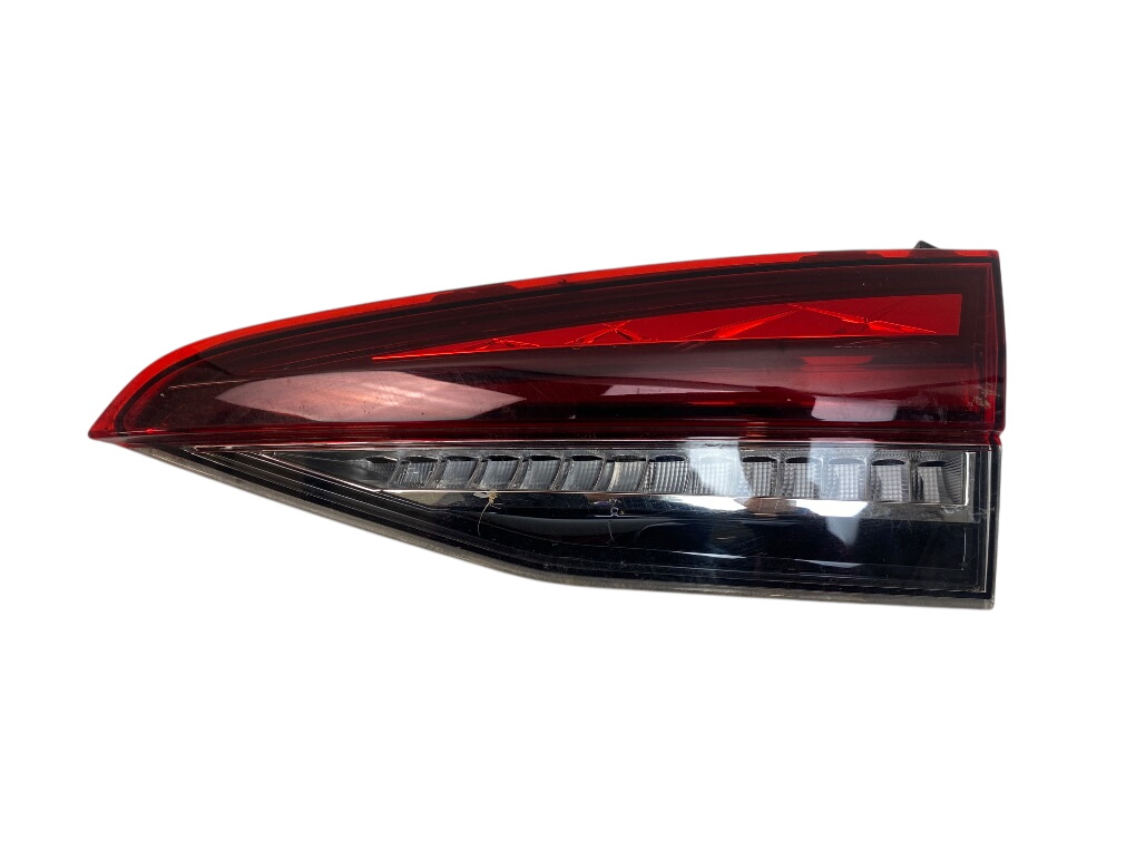 Skoda Octavia Inner tail light, right 5E7945308B Inner tail light, right SKODA OCTAVI...