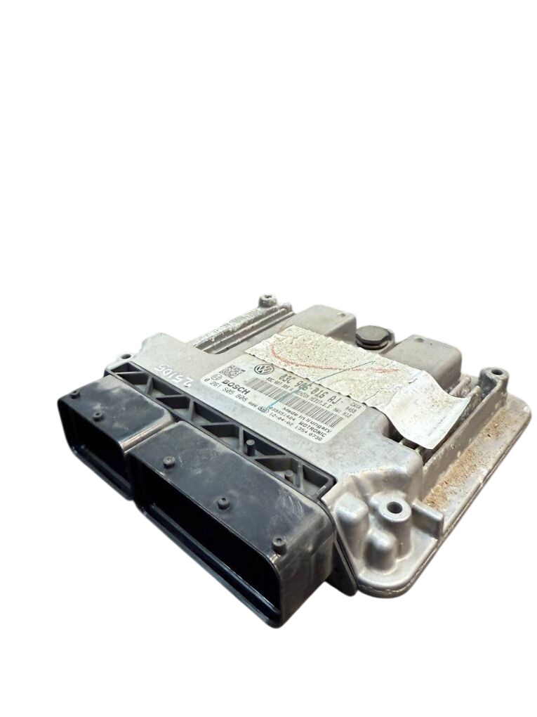 Volkswagen Golf 6 Engine Control Unit / module (ECU) 03C906016AJ 0261S05808 Engine Control Unit / mo...