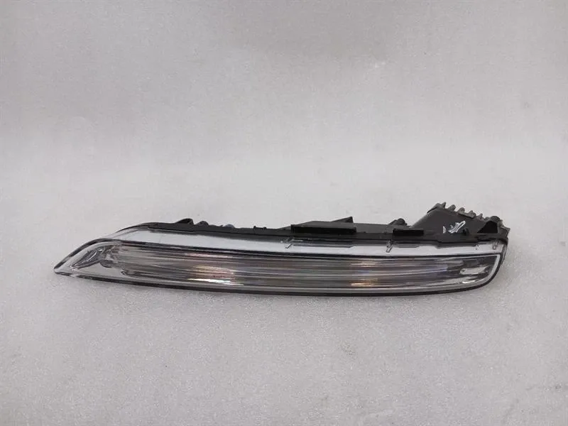 Porsche Cayenne Porsche Cayenne 958 92A DRL Daytime Running Light 7P5941182J FAULTY Daytime Running Light Body type: SUV
Fuel: Petrol