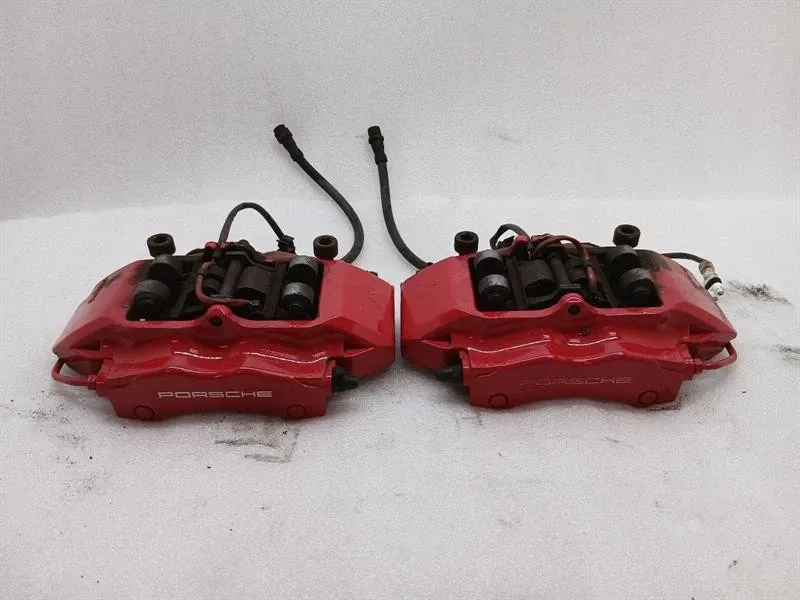 Porsche 911 (997) Porsche 911 997 brake caliper 99635242560 rear 4s brake caliper set set Body type: Coupe
Fuel: Petrol