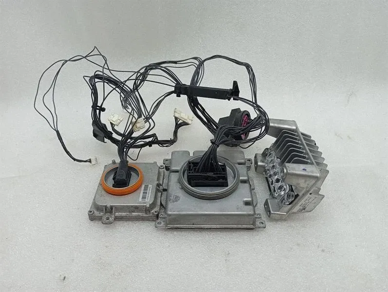 Audi R8 Audi R8 4S AWD LED Ballast 7PP941572AB LED Ballast Body type: Coupe
Fuel: Petrol