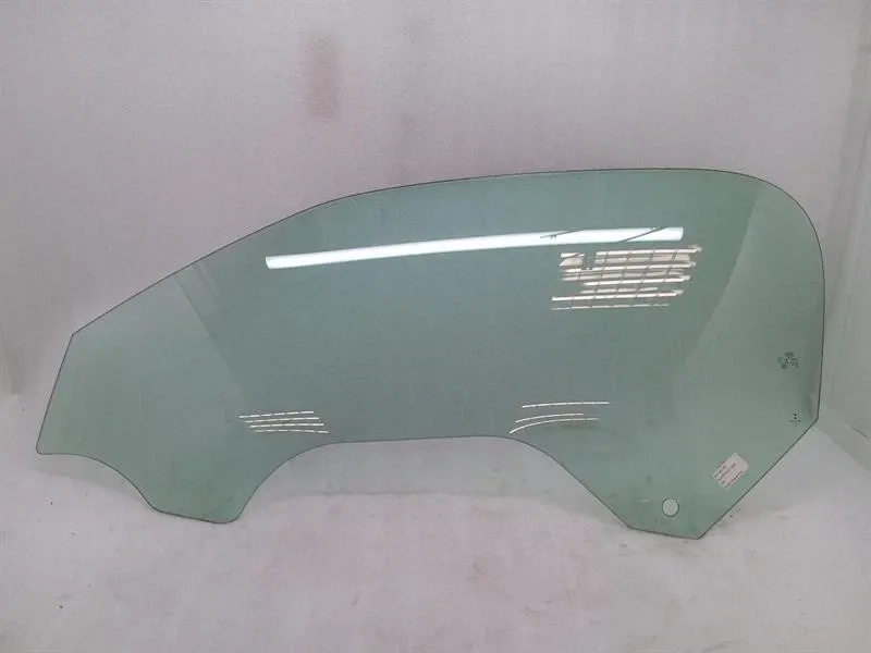 Audi R8 Audi R8 4S AWD left front door glass 4S7845201 door window front left Spyder Body type: Convertible
Fuel: Petrol
