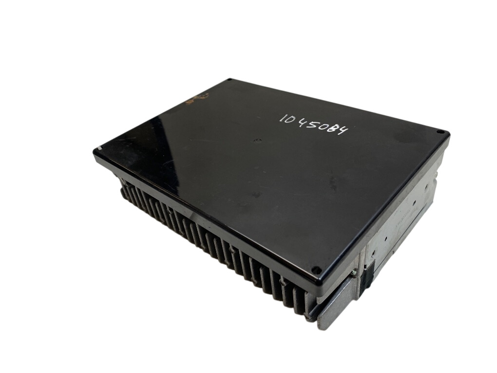 Toyota Land Cruiser 100 Audio amplifier 8610060131 Audio amplifier TOYOTA LAND CRUISER ...