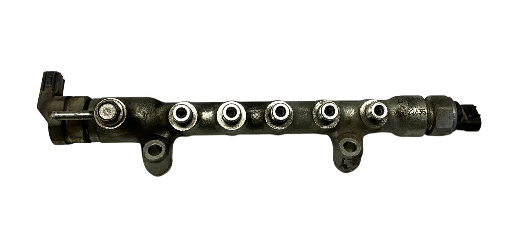 Mazda 6 (GH) Fuel Distributor / fuel rail SH0113GC0 Fuel Distributor / fuel rail MAZDA 6 ...
