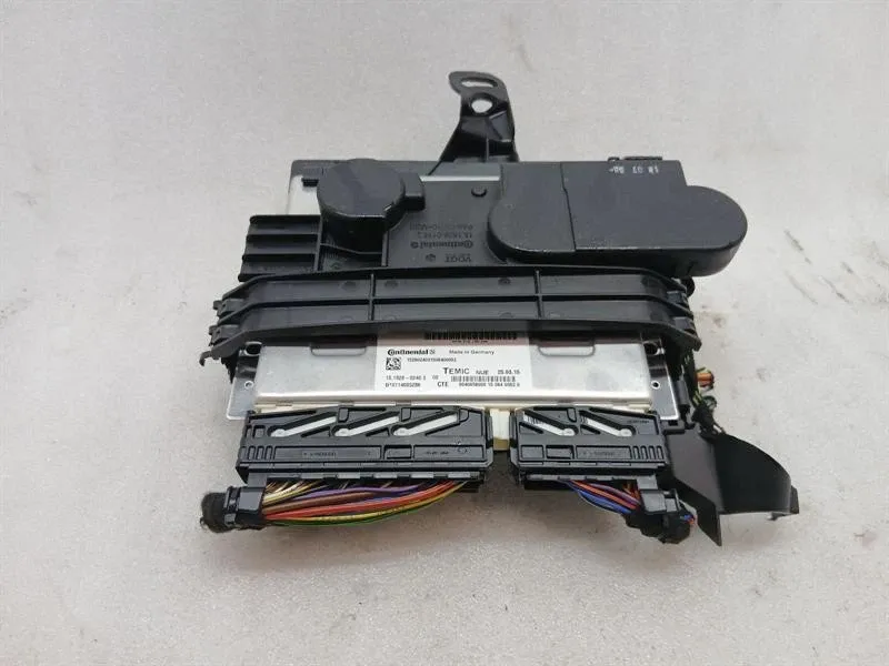Porsche Panamera Porsche Panamera 970 electronic module 97061815529 control unit suspension