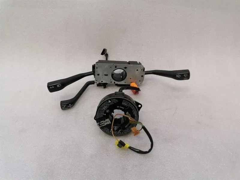 Porsche 911 (996) Porsche 911 996 wiper stalks 99661321510 indicator switch steering column switch Body type: Coupe
Fuel: Petrol