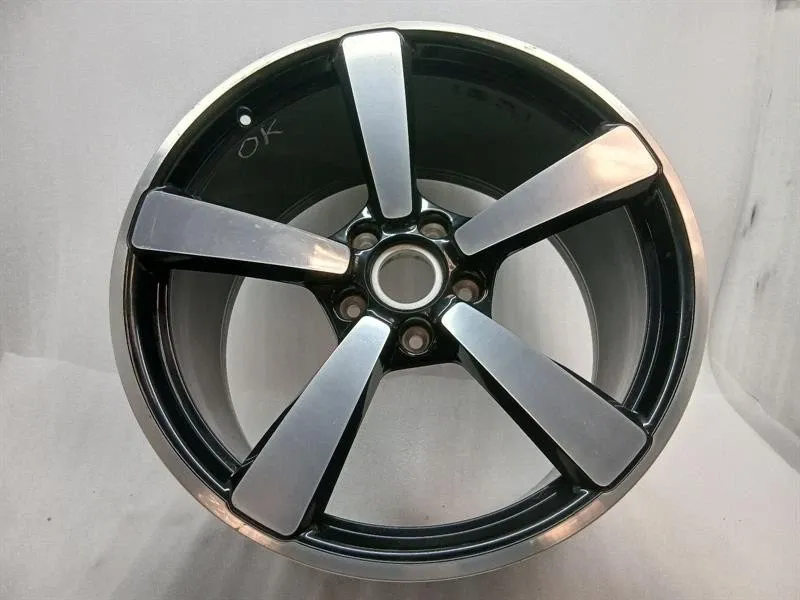 Porsche 911 (992) Porsche 911 992 Alloy Wheel 992601025L 11.5Jx21 ET67 Rim Body type: Convertible
Fuel: Petrol