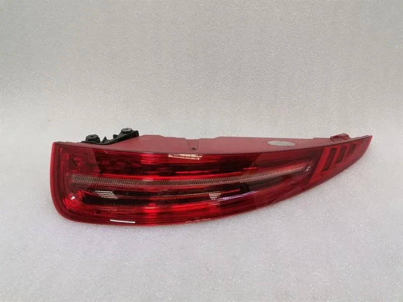 Porsche 911 (991) Porsche 911 991 Right Rear Light 99163114409 RHD MK1 Right Hand Drive Body type: Coupe
Fuel: Petrol