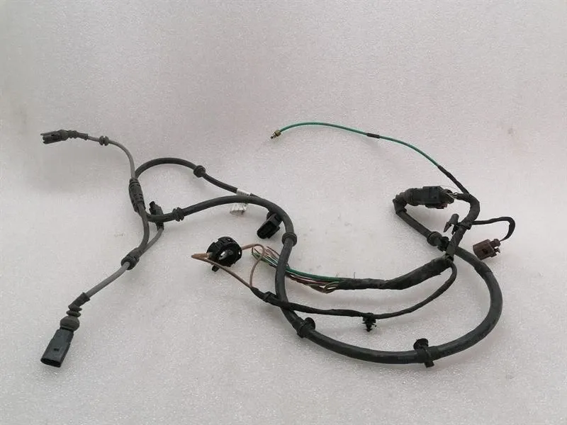 Porsche Taycan Porsche Taycan 9J Wiring Loom 9J1971286B Wiring Harness REAR AXLE Body type: Estate
Fuel: ELECTRIC