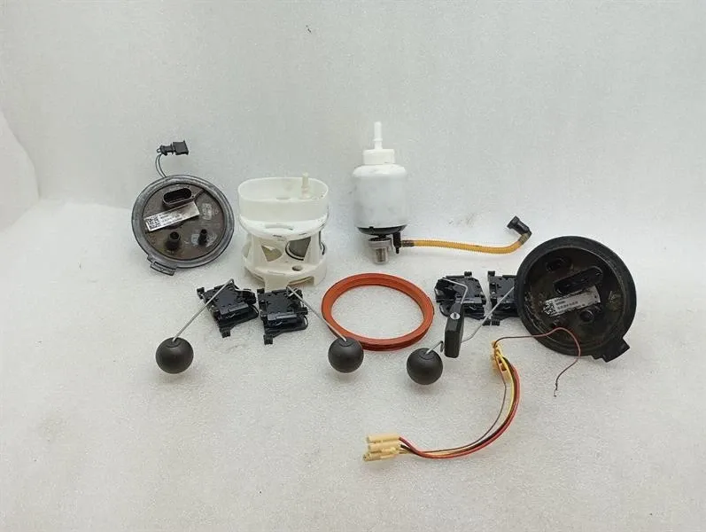 Audi R8 Audi R8 4S Performance Fuel Pump Electric set 4S0201444A fuel pump set Body type: Coupe
Fuel: Petrol