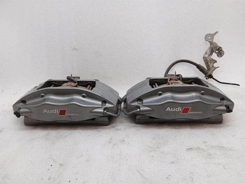 Audi R8 Audi R8 4S Performance brake caliper 4S0615406N rear brake caliper rear