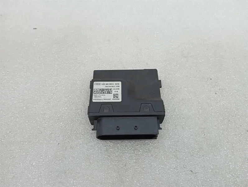 Audi R8 Audi R8 4S Performance Fuel Pump Module 4M0906093K Fuel Pump Control Unit Body type: Coupe
Fuel: Petrol
