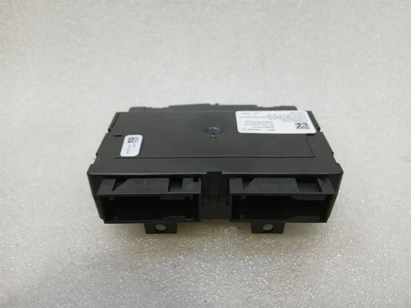 BMW 3 (G20 / G21) BMW 3 Series M3 G80 G20 Electronic Module 160466 ECU BCM SAM Body type: Saloon
Fuel: Petrol