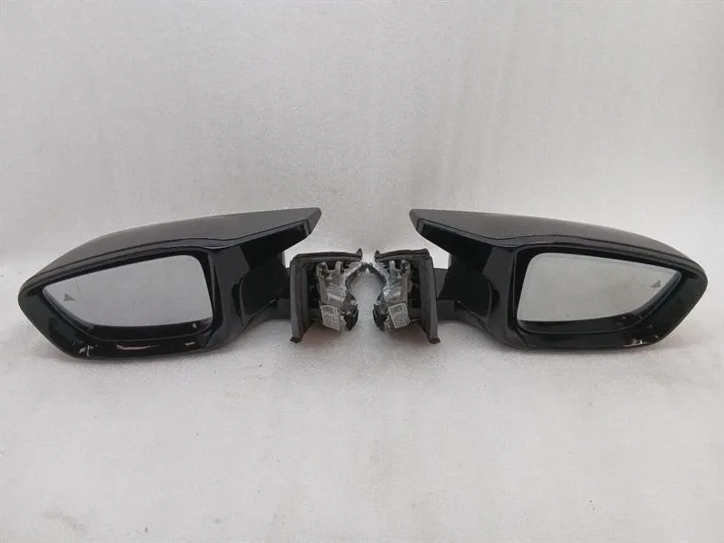 BMW 3 (G20 / G21) BMW 3 M3 G80 G20 Rear View Mirror 51168075065 RHD Carbon Set Right Hand Drive Body type: Saloon
Fuel: Petrol