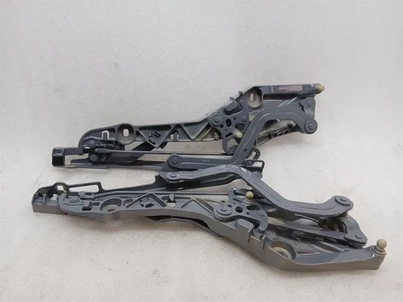 Porsche 911 (992) Porsche 911 992 convertible boat hinge set 9P1825308 tailgate hinge top Body type: Convertible
Fuel: Petrol