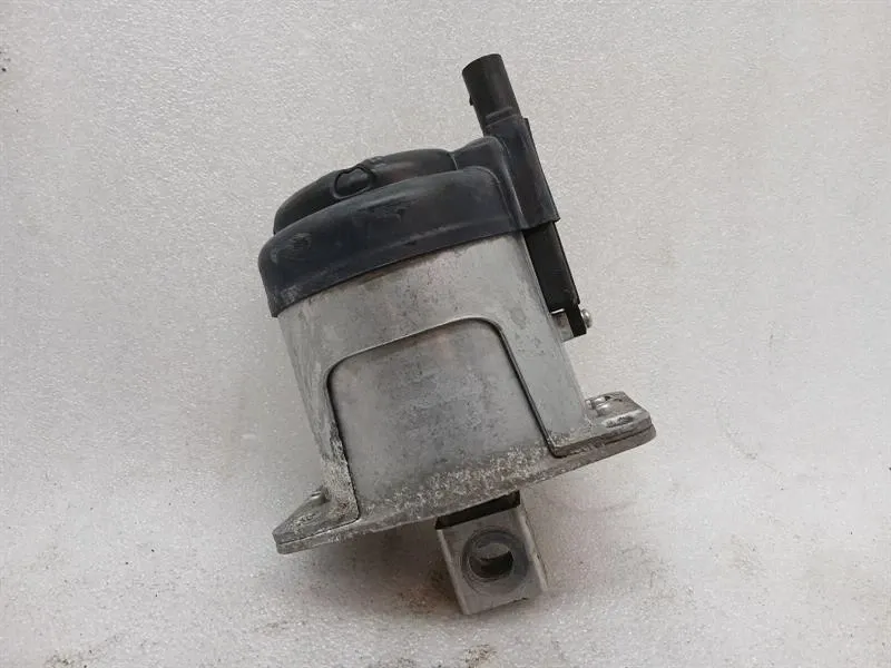Porsche 911 (992) Porsche 911 992 engine mount 992199384D engine mount padm Body type: Convertible
Fuel: Petrol